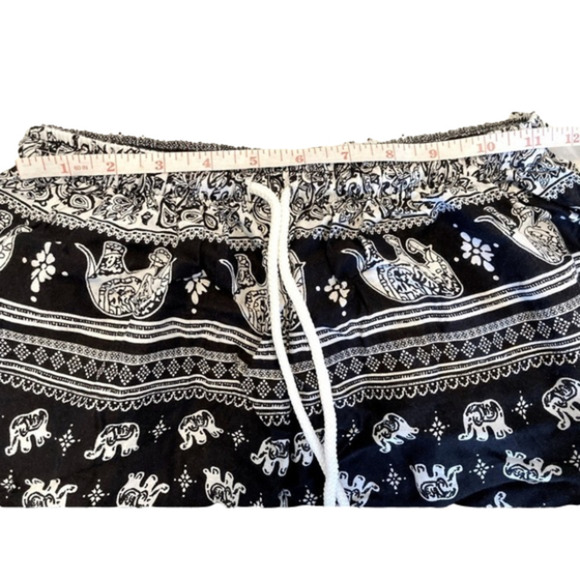 Palazzo PANTS With ELEPHANT DESIGN - Size S: NWOT - Picture 6 of 10